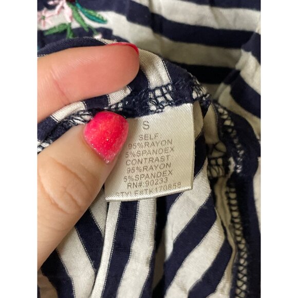 Kendall and Kylie Womens Striped Floral Embroidered T Shirt Size S Navy White - Picture 5 of 5